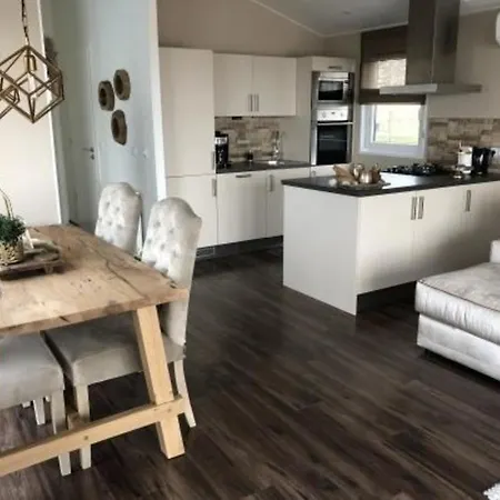 Ferienhaus Fur 4 Personen Ca 70 M In Bovenkarspel, Nordholland Ijsselmeer بيت للعطل Bovenkarspel